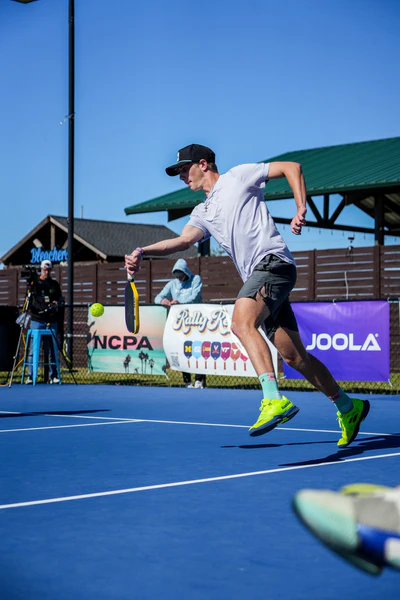 Giải Pickleball Đại học được tài trợ bởi JOOLA Giải Pickleball Đại học được tài trợ bởi JOOLA